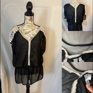 Dots black Sheer short sleeve top